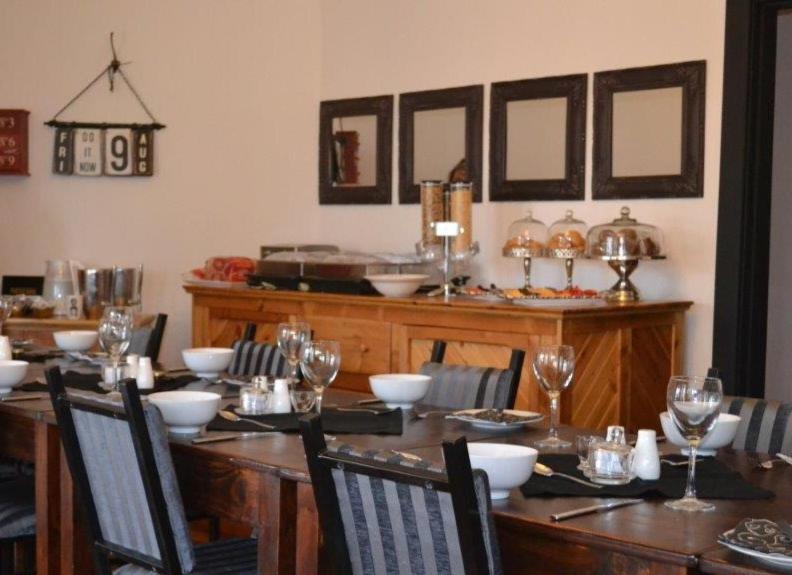 7 Cities Guesthouse Крэдок Экстерьер фото