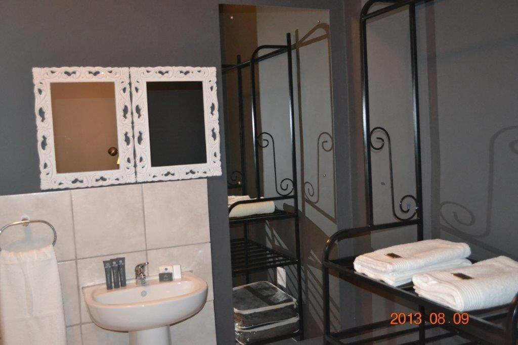 7 Cities Guesthouse Крэдок Экстерьер фото